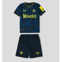 Camiseta Newcastle United Tercera Equipación Replica 2023-24 para niños mangas cortas (+ Pantalones cortos)